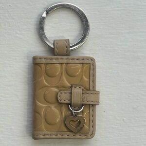 rare viral vintage Coach photo key chain / bag charm